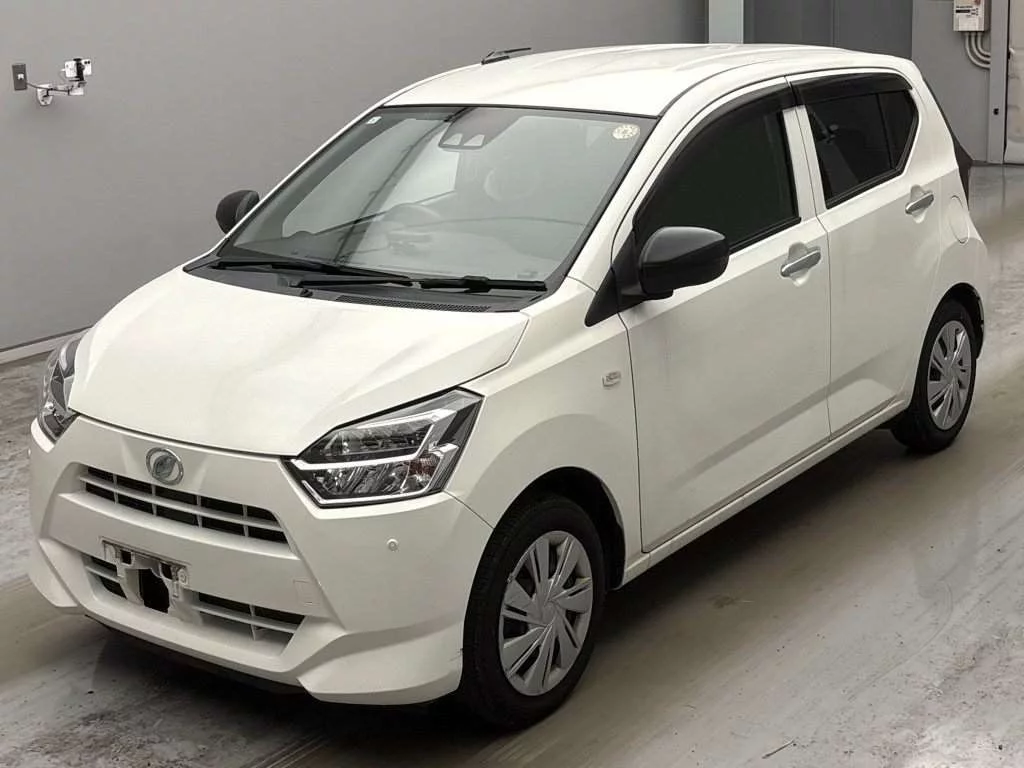 Daihatsu Mira e:S LA350S 2021